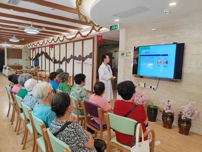 細微處盡顯體貼周到！程家橋街道老人齊贊養(yǎng)生保健服務